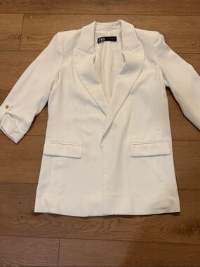 Zara Cream Tailored Notch-Lapel Blazer